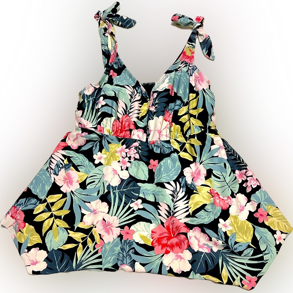 Women’s Floral Tankini Top